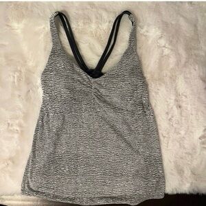 Lululemon movement to movement 2 in 1 workout activewear running tank